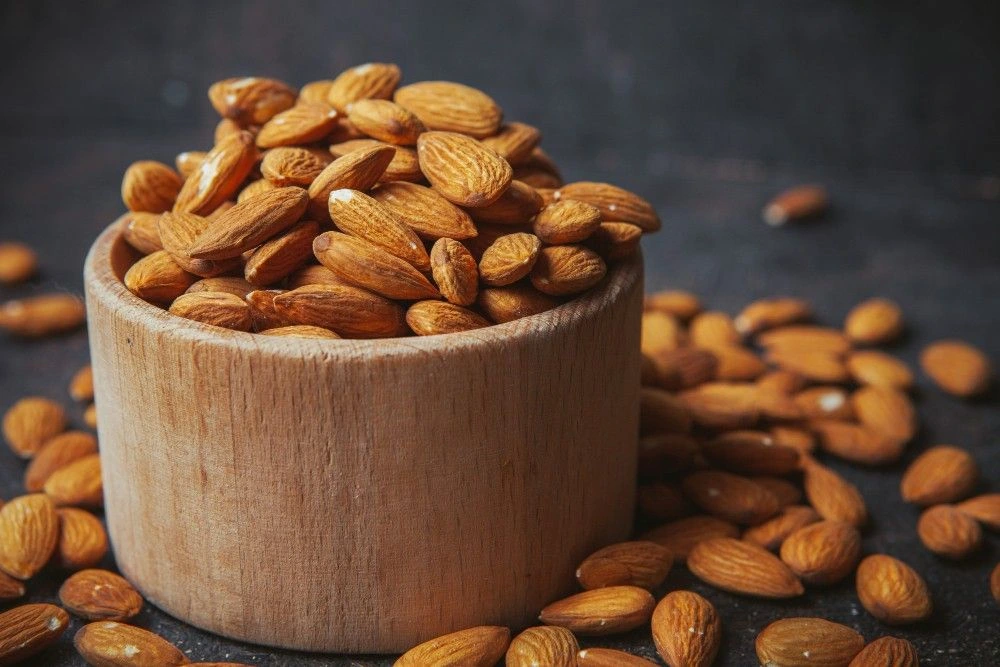 Benefits of Eating Almonds